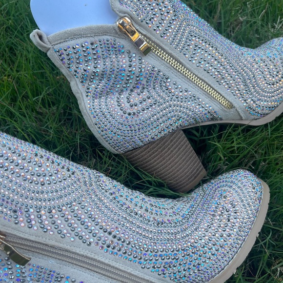 NWT bling bling booties - Picture 3 of 9